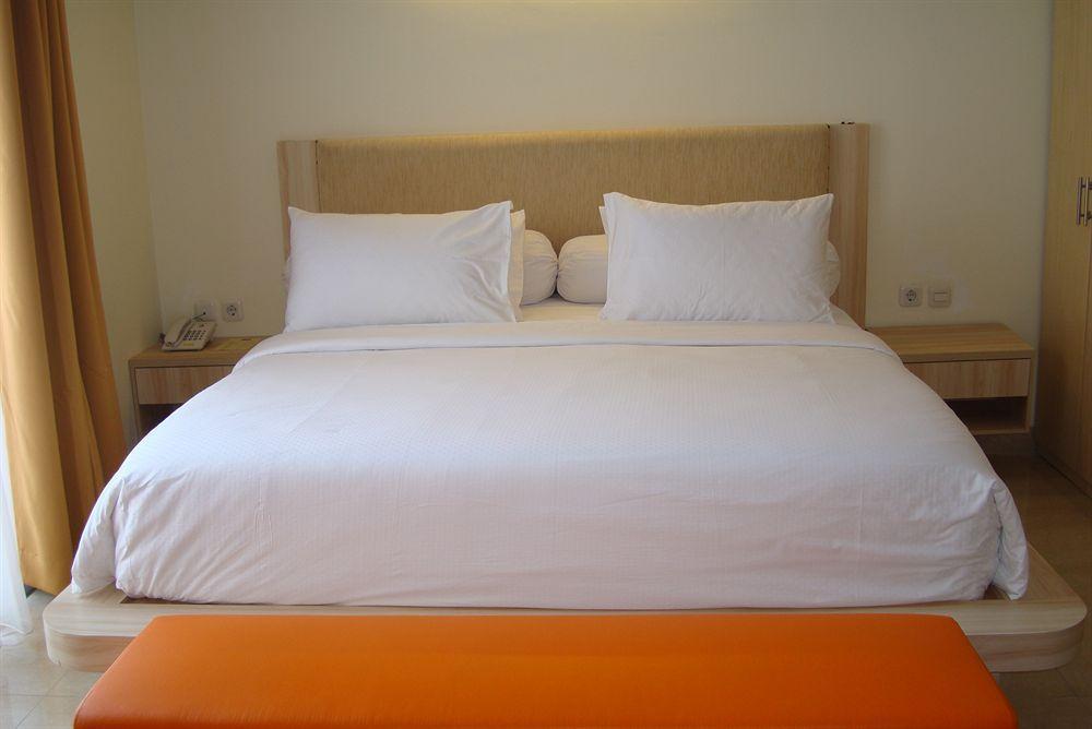 Ap Suite Apartment Kuta Lombok Esterno foto