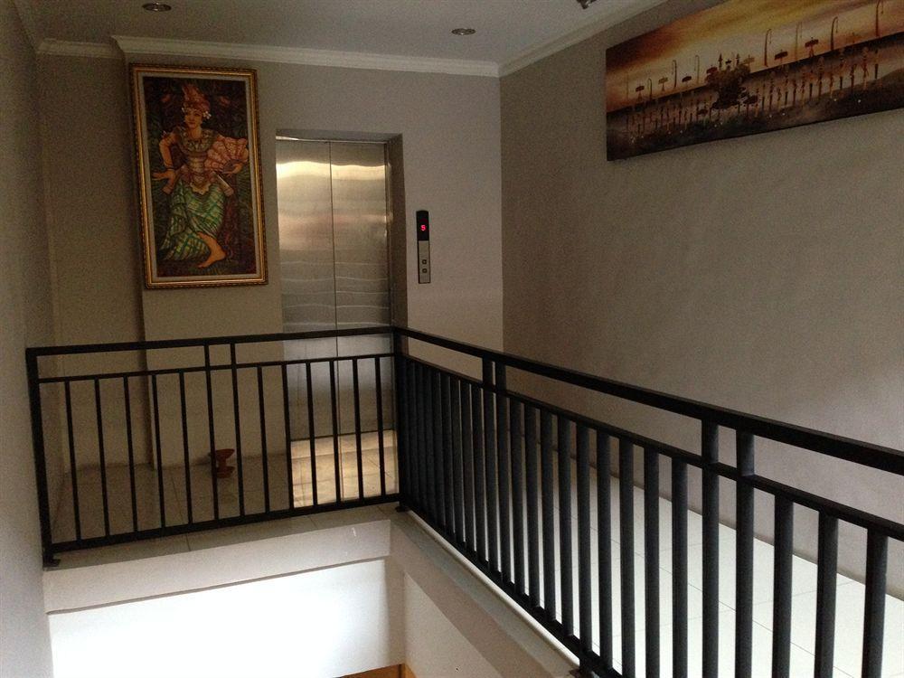 Ap Suite Apartment Kuta Lombok Esterno foto