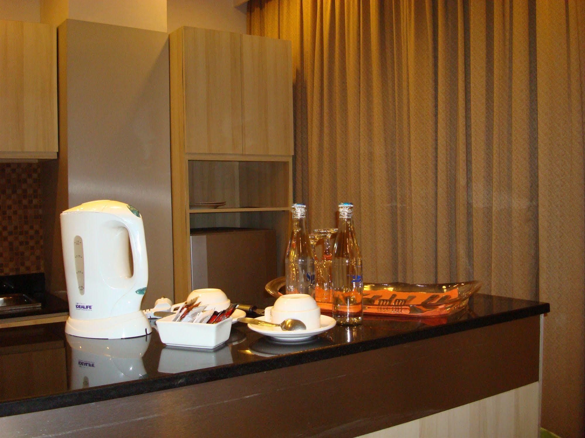 Ap Suite Apartment Kuta Lombok Esterno foto